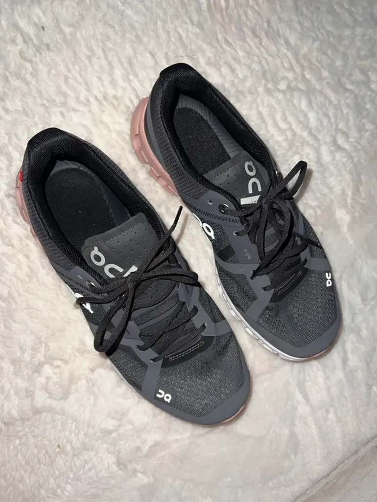 Used On Running Cloud bike — image 2 of 7
