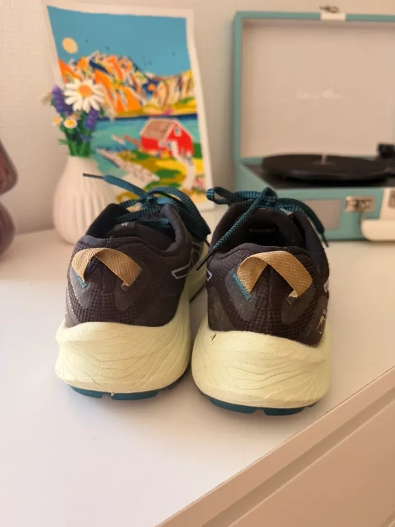 Used Asics Gel Trabuco 11 bike — image 7 of 9