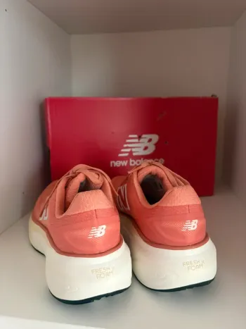 Used New Balance Sneaker bike — image 4 of 8