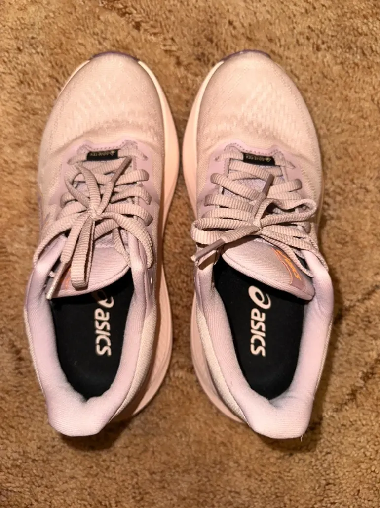Used Asics GT-2000 12 bike — image 3 of 9