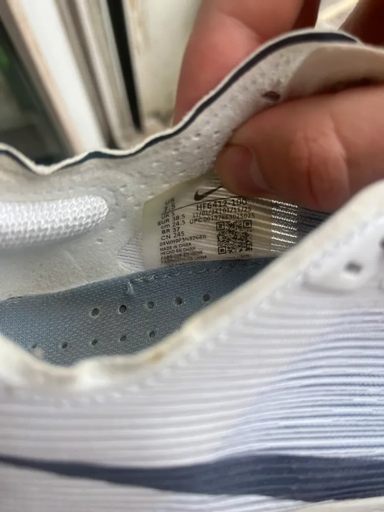 Nike Vaporfly Next% 4 bike d'occasion — image 8 sur 8