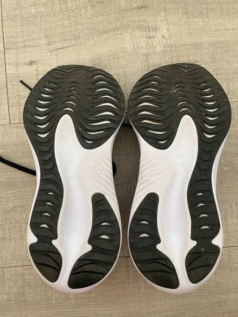 Used Asics Shoes bike — image 7 of 7