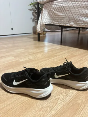 Nike Vomero 18 gs bike d'occasion