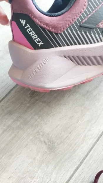Adidas Terrex bike d'occasion — image 4 sur 5