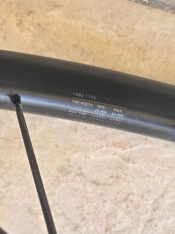 Brugt Dt Swiss CR 1600 2025 bike — billede 5 af 8