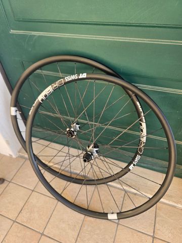 Brugt Dt Swiss CR 1600 2025 bike — billede 1 af 8