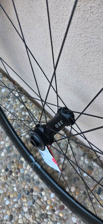Dt Swiss ARC1600 2026 bike usato — immagine 7 di 8