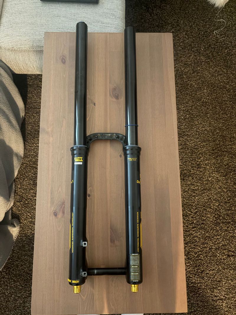 Used Öhlins DH38 M.1 Fork bike — image 4 of 4