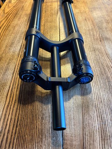 Manitou Dorado Expert Fork 2025 bike usato — immagine 4 di 5