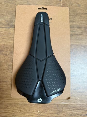 Used Prologo Scratch M5 Tirox Saddles & Seatposts
