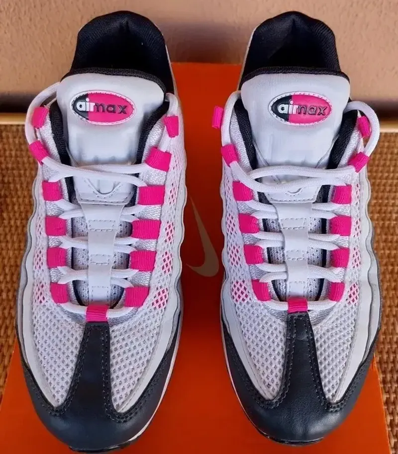 Gebrauchtes Nike Air Max 95 DJ5418 Running Shoes