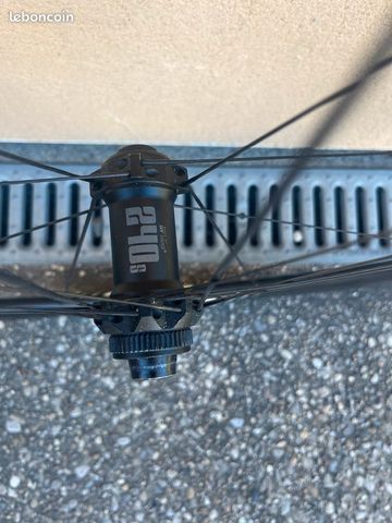 Używany Ffwd Roue Avant bike — zdjęcie 2 z 3