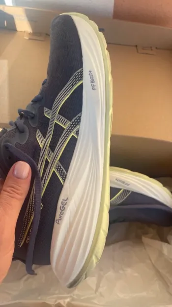 Used Asics Gel-Cumulus 27 bike — image 4 of 13