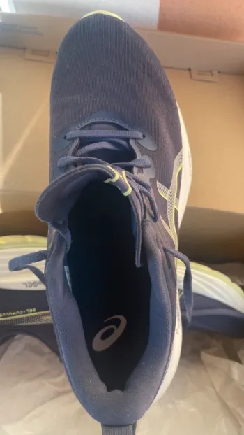 Used Asics Gel-Cumulus 27 bike — image 2 of 13