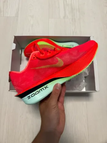 Used Scarpa Vaporfly 04 zoomX bike — image 2 of 8