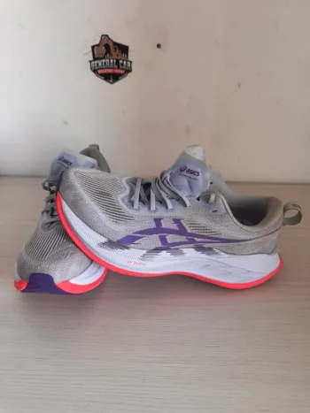 Used Asics Superblast 2 bike