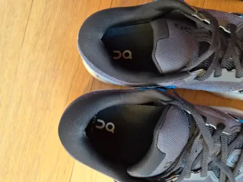 On Running Cloudsurfer 2 bike usato — immagine 7 di 10