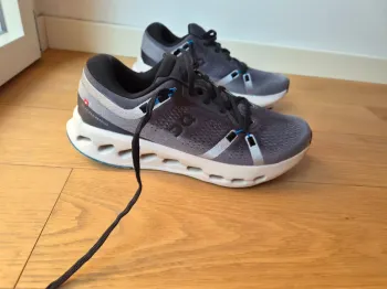 On Running Cloudsurfer 2 bike usato — immagine 4 di 10