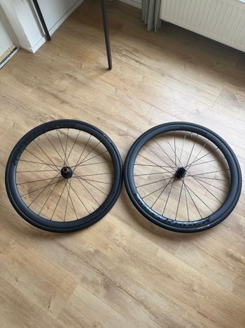 Used Bontrager Aeolus Elite 35 TLR 2025 bike