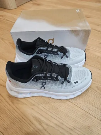 Gebrauchtes On Running Cloud bike