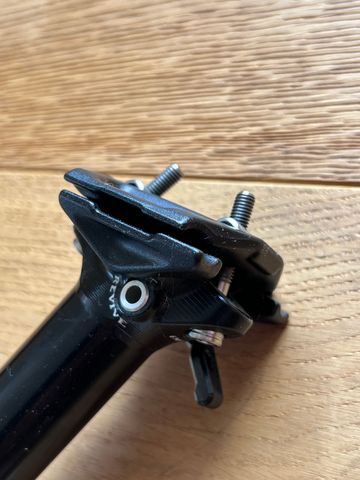Used Bikeyoke Revive Max Dropper Post bike — image 9 of 13