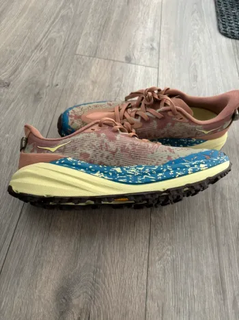Used Hoka Speedgoat 6 bike — image 3 of 6