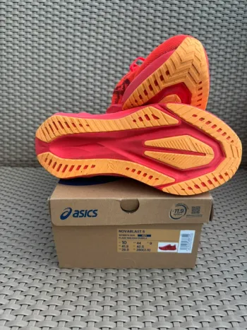 Gebrauchtes Asics Novablast bike — Bild 2 von 5