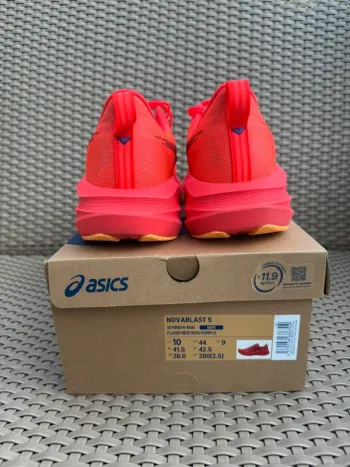 Gebrauchtes Asics Novablast bike — Bild 3 von 5
