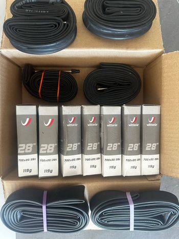 Brugt Vittoria standard Tyres & Tubes