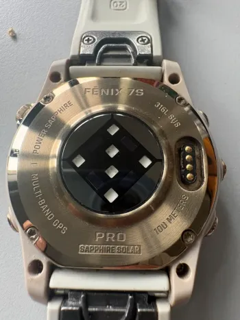Garmin fēnix 7S Pro Sapphire Solar 2024 bike d'occasion — image 3 sur 3