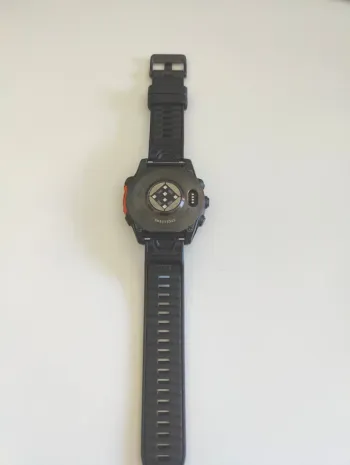 Used Garmin Fenix 8 bike — image 4 of 6