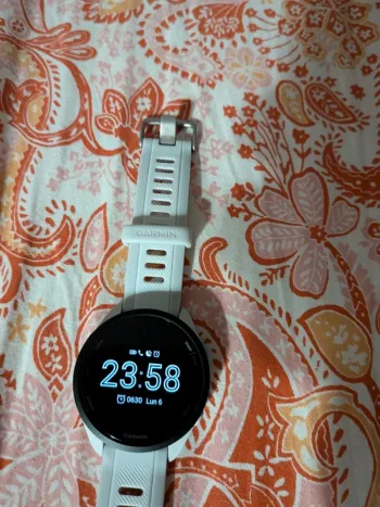 Used Garmin Forerunner 165 bike — image 3 of 4