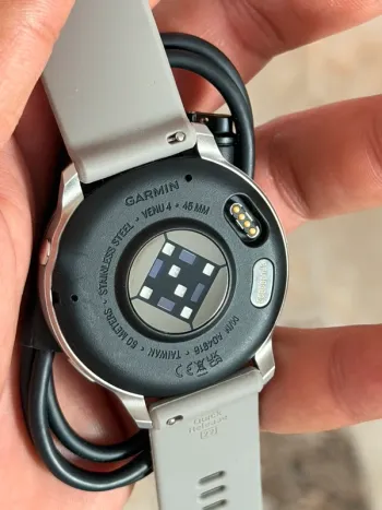Used Garmin Venu 4 bike — image 5 of 8