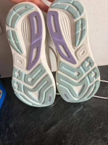 Used Brooks revel 8 bike — image 4 of 6