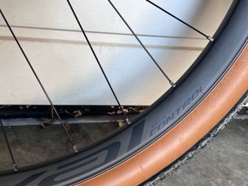 Used Roval Control Carbon Wheelset bike — image 7 of 21