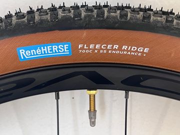 Used Roval Control Carbon Wheelset bike — image 10 of 21
