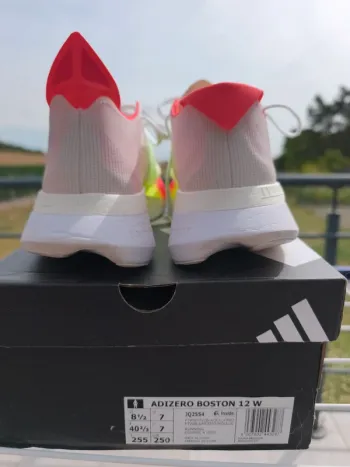 Used Adidas Adizero Boston 12 bike — image 11 of 12