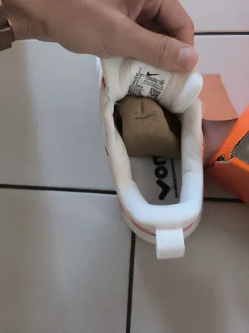 Tweedehands Nike Vomero 18 bike — afbeelding 2 van 4