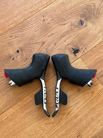 Used Sram RED eTap AXS Shift-Brake Levers bike