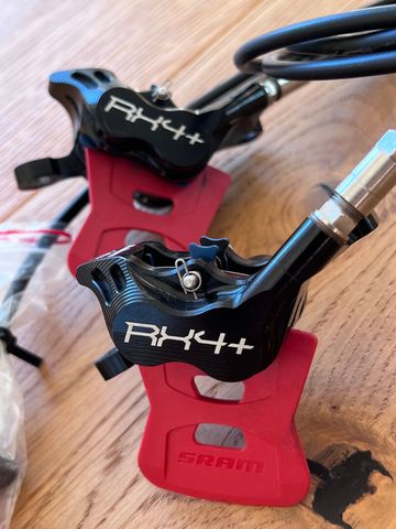 Used Hope RX4+ Postmount bike — image 1 of 16