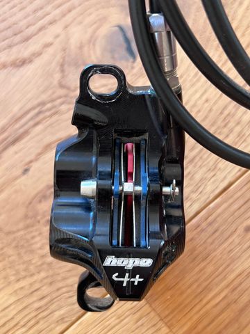 Used Hope RX4+ Postmount bike — image 9 of 16