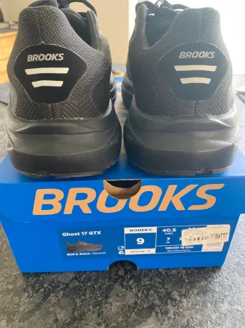 Used Brooks Ghost 17 GTX bike — image 2 of 7