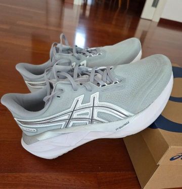 Tweedehands Asics Novablast 5 2025 Running Shoes