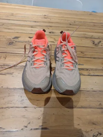 Used New Balance trail V1 bike
