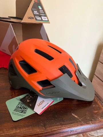 Used Lazer Casco Helmet bike — image 2 of 2