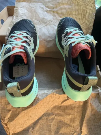 Used Nike Trail Running Shoes bike — image 6 of 8