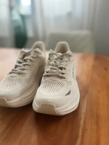 Used Hoka Bondi 9 bike — image 3 of 6