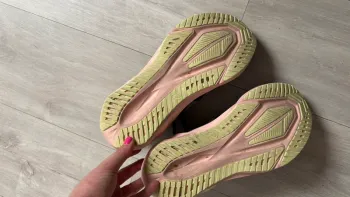 Used Asics Running Shoes bike — image 4 of 5
