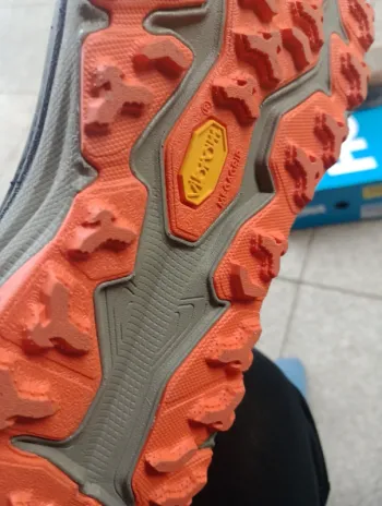 Used Hoka Speedgoat 6 bike — image 4 of 5