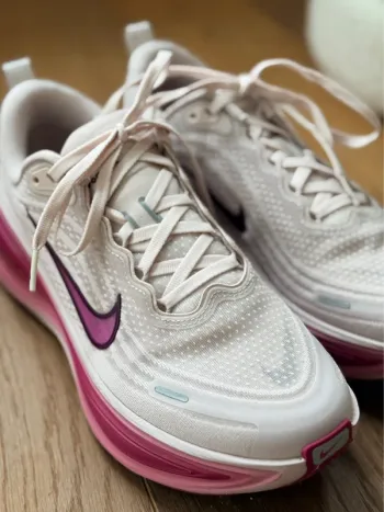 Tweedehands Nike Vomero Plus bike — afbeelding 8 van 11